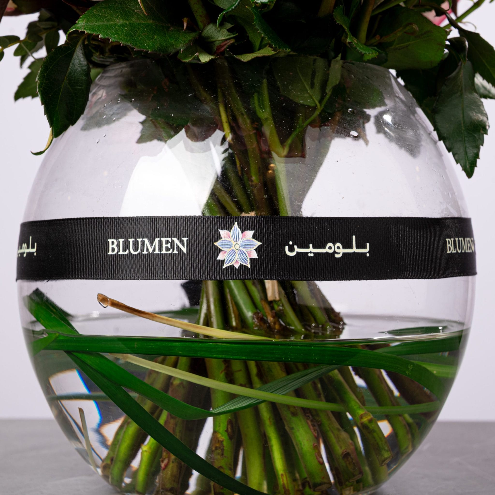 The Pink Rose Vase - Image 4